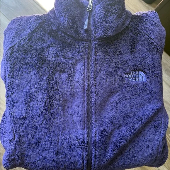 The North Face Purple Fleece Jacket - Picture 2 of 6
